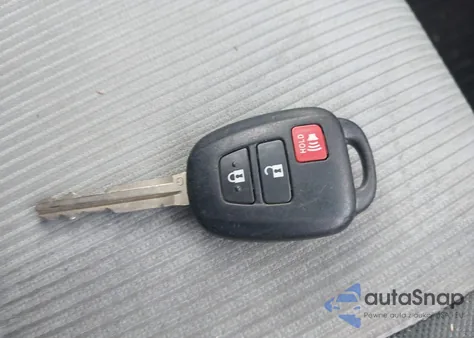 2013 Toyota Prius C Two z USA, uszkodzony, nr VIN JTDKDTB34D1041401